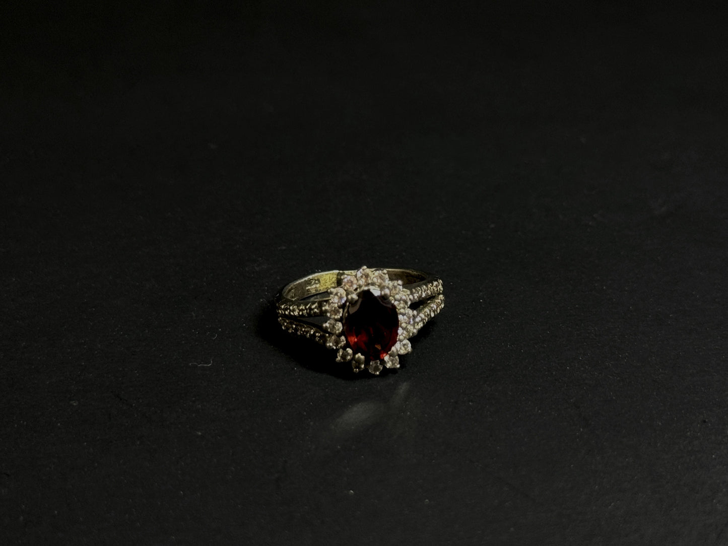 Natural Ruby Halo Ring – 925 Sterling Silver Oval Cut Split Shank