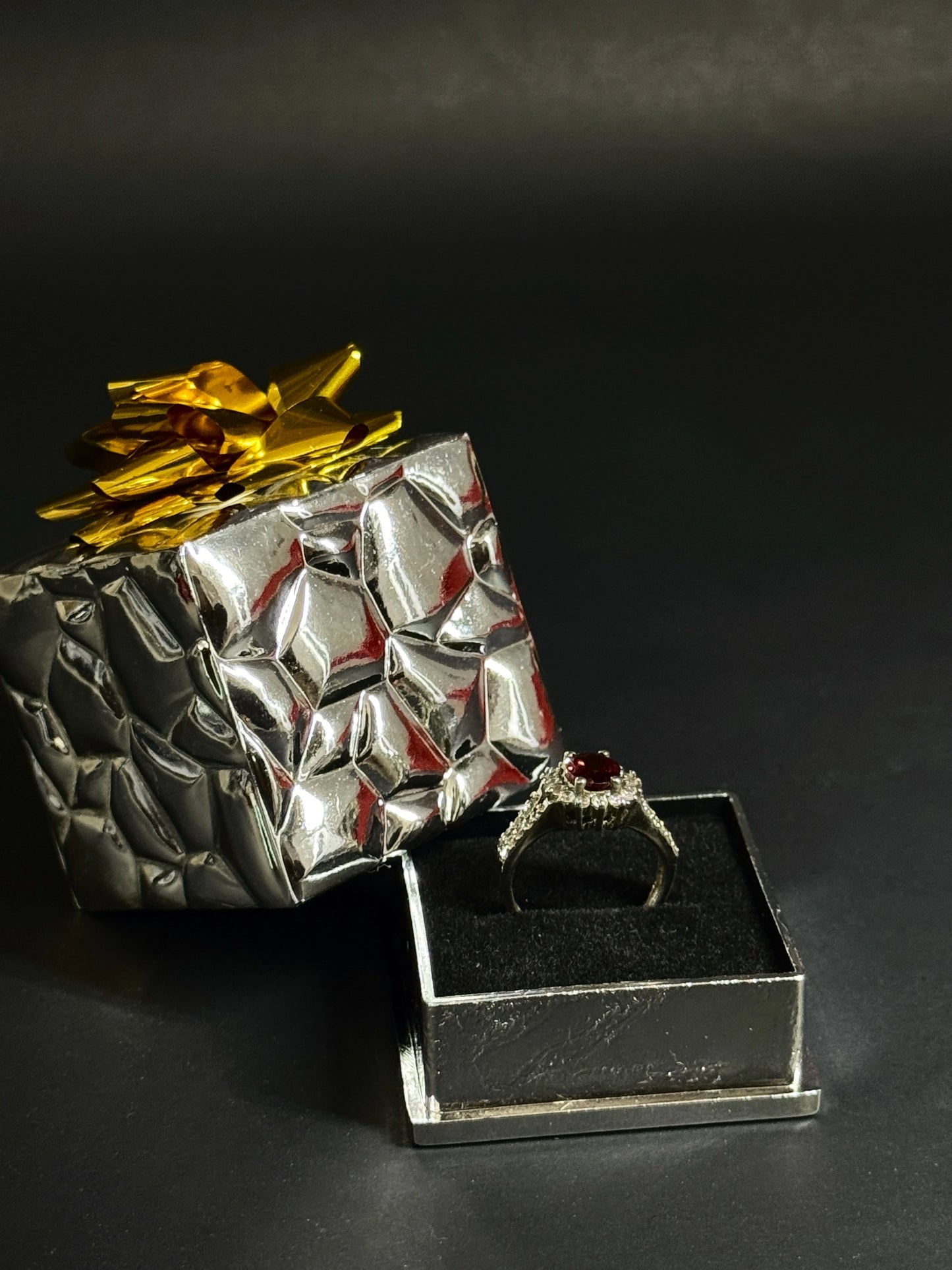 Natural Ruby Halo Ring – 925 Sterling Silver Oval Cut Split Shank