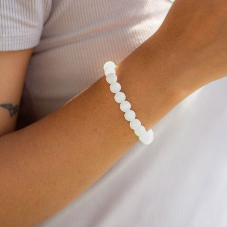 White Eye Stone Bracelet for Girl's Fashion & style